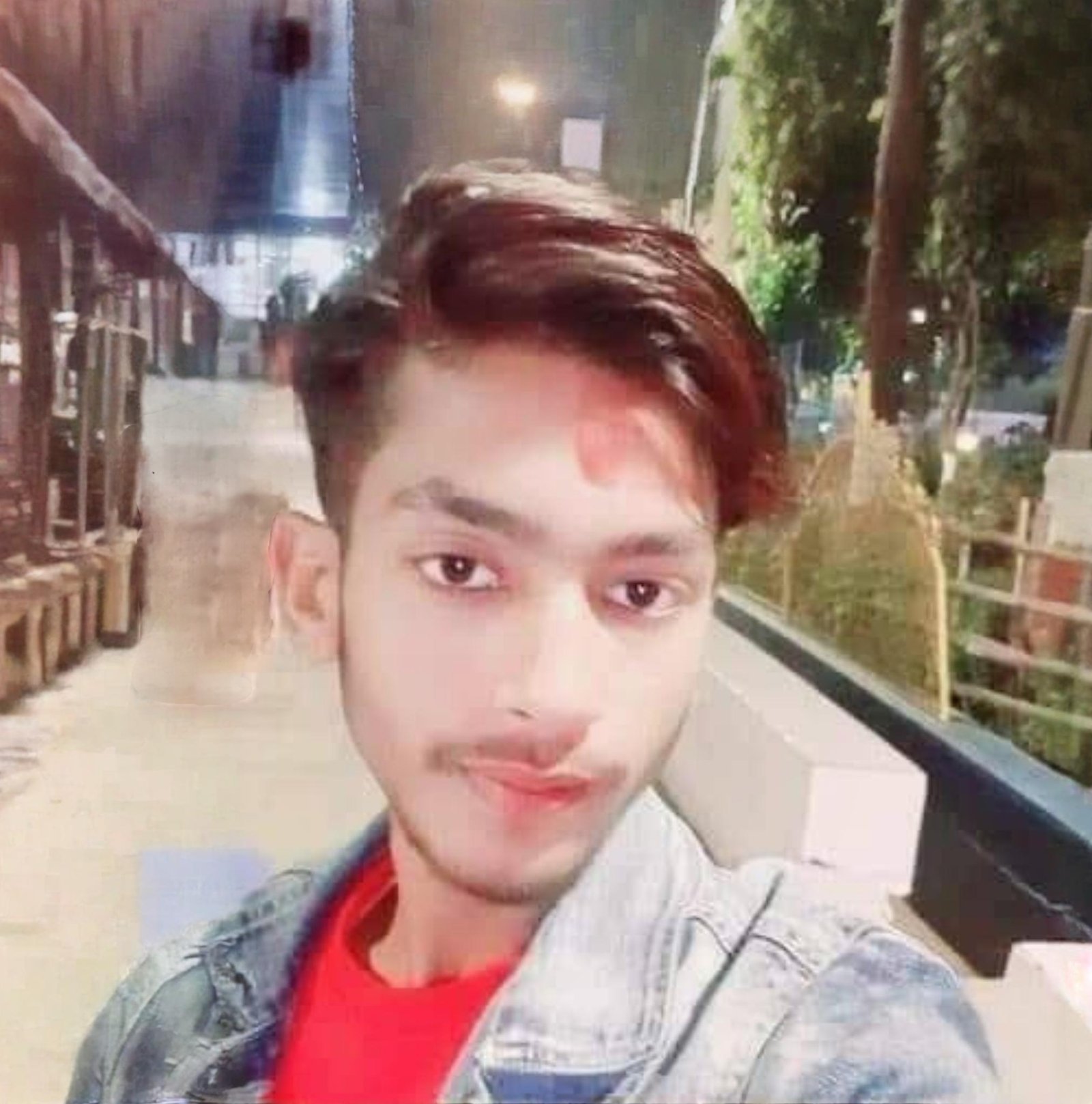 अवधेश बैठा