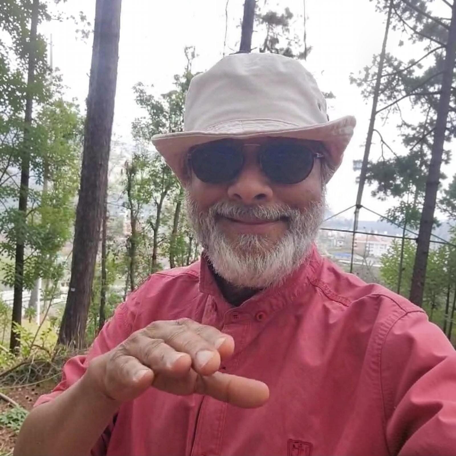 डा. दीपक अर्याल, एमडी